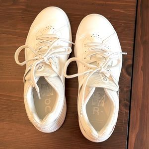 OnCloud Federer court shoes. Worn 3 times.